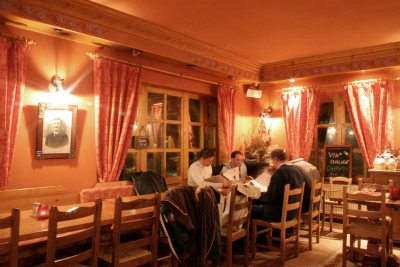 Auberge restaurant Val Thorens restaurants, Balcons area, L' Auberge des Balcons