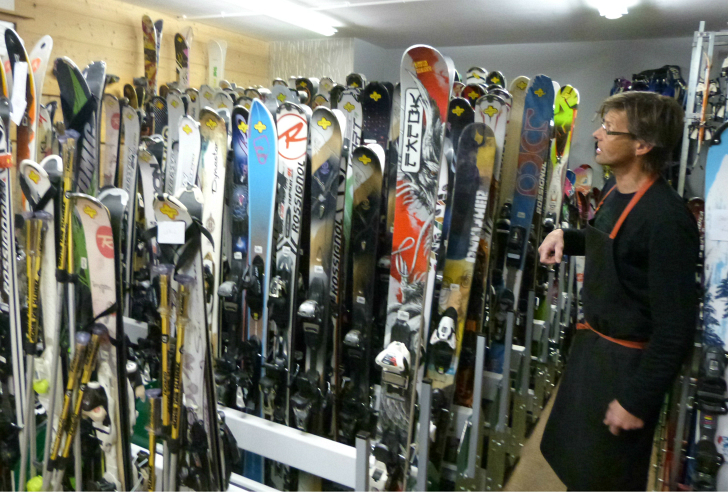 Ski hire at Zenith ski shop