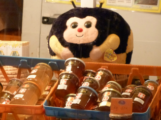 Honey stall at Val Thorens market