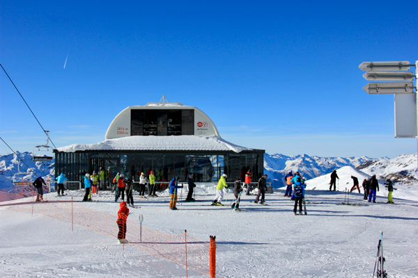 Top of the Moraine telecabine Top of the Moraine telecabine