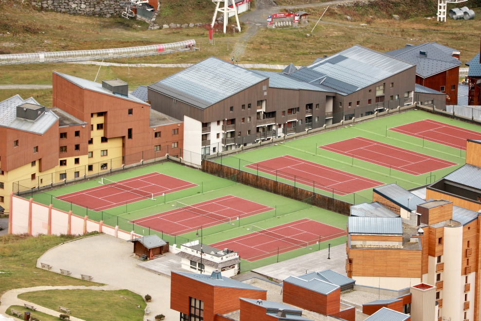 Tennis courts, Sports Centre, Val Thorens Tennis courts, Sports Centre, Val Thorens